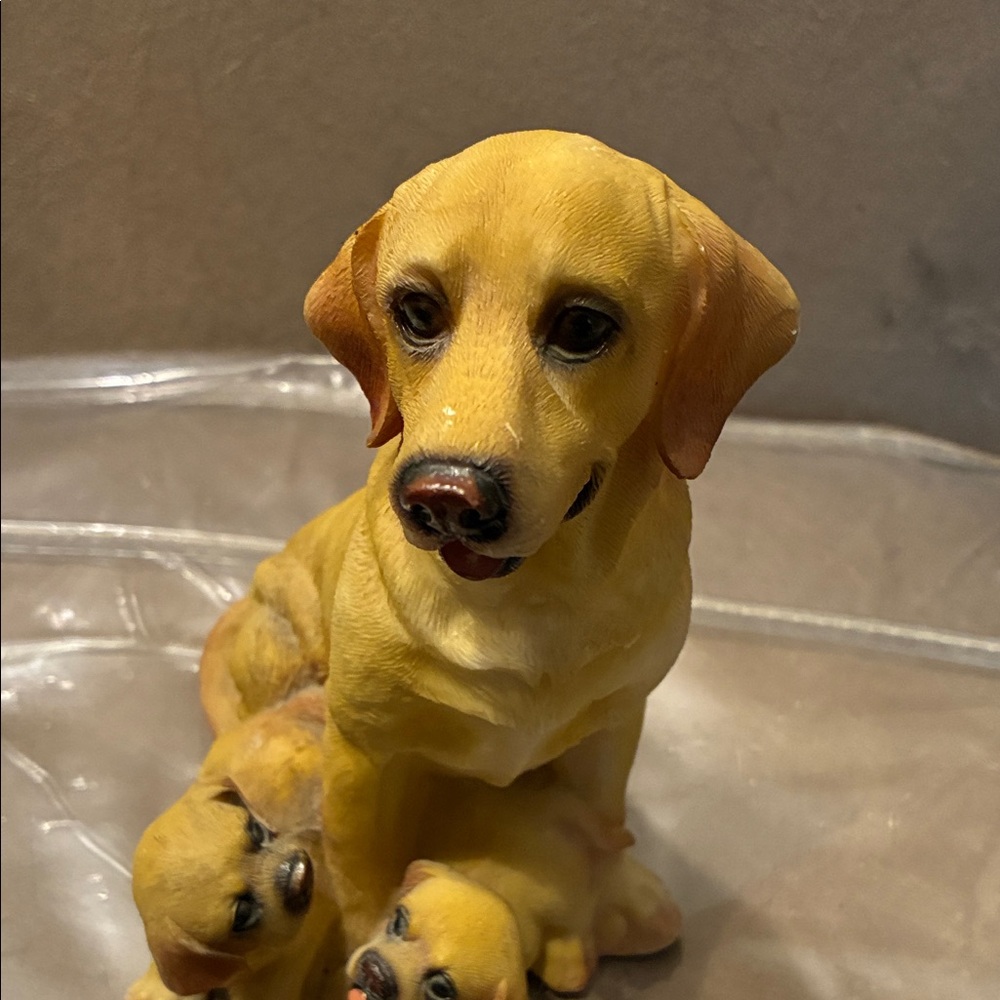 Yellow Labrador Dog & Puppy Figurine Set - Picture 5 of 8